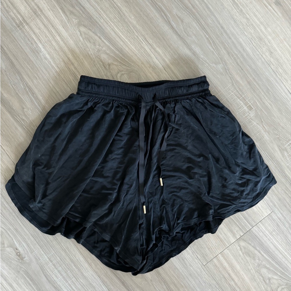 Lululemon Principal Dancer Short, Black, Size 2